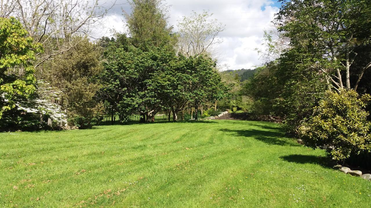 Idyllic Country Garden Pensionat Manakau Exteriör bild